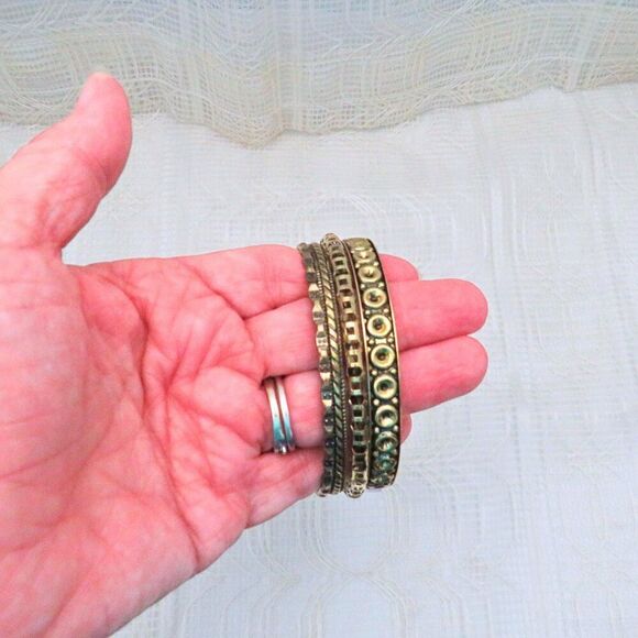 Bangle Bracelets Set of 4 Women, Gold Toned With Pattern, Business or Casual - Picture 3 of 7